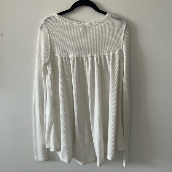 We The Free by Free People white long sleeve waffle Henley shirt top XS buckles - Picture 3 of 3